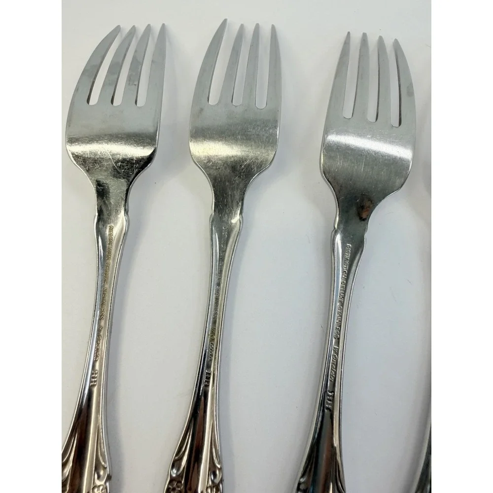 Oneida raphael set